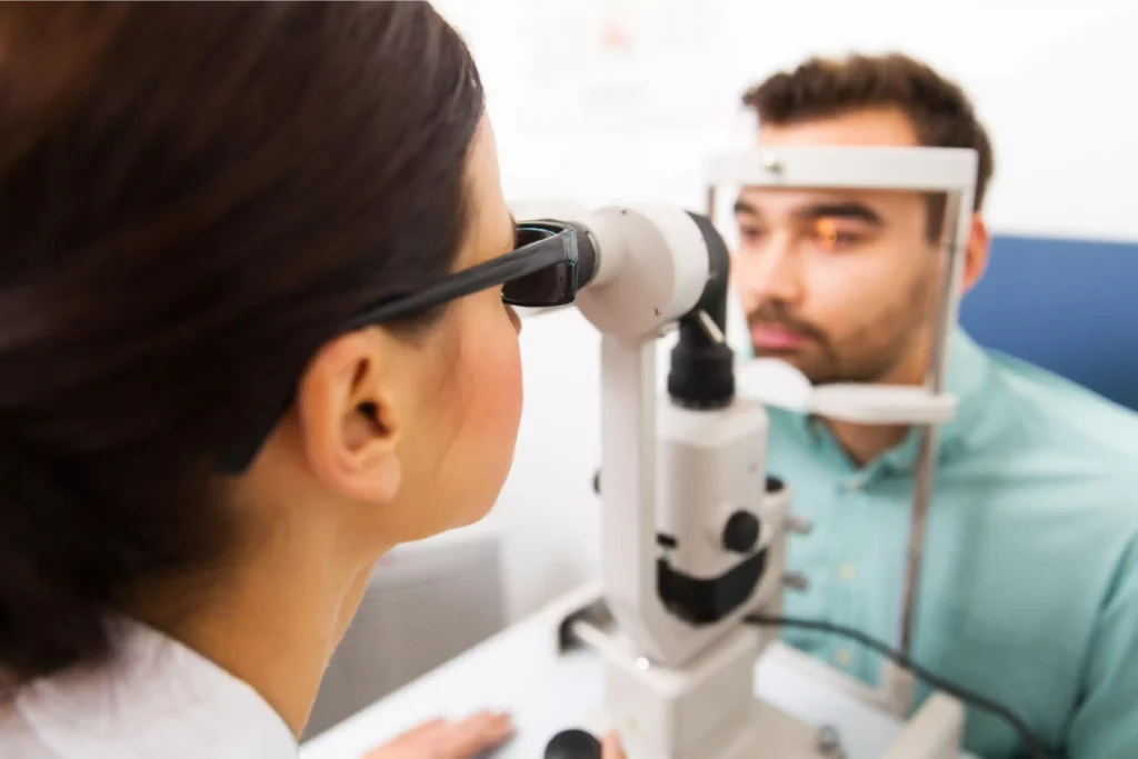 Unveiling the Power of Ophthalmoscopy Peering into the Window of Eye Health - Global Eye Hospital